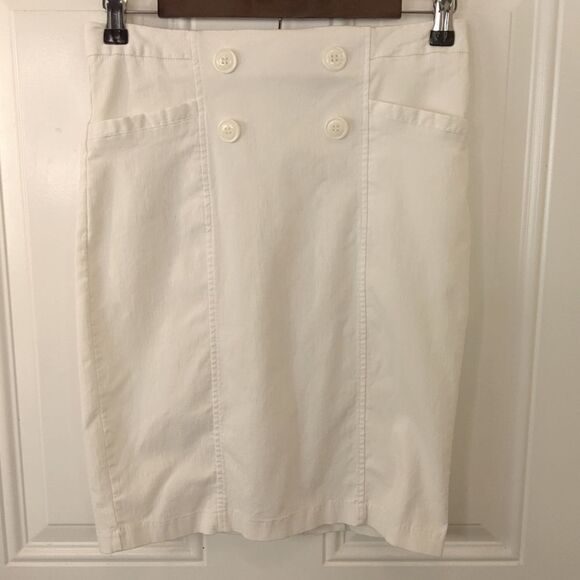 Verve ami white two pocket skirt with decorative four front buttons - Picture 1 of 9